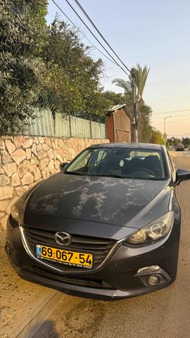 מאזדה 3