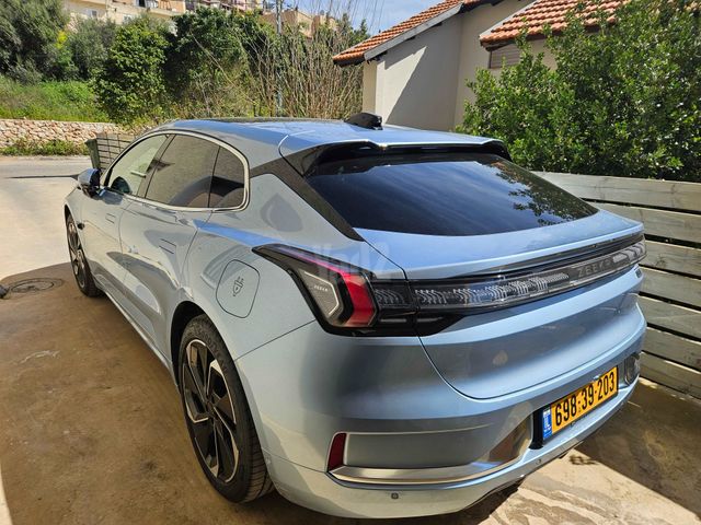 זיקר 001