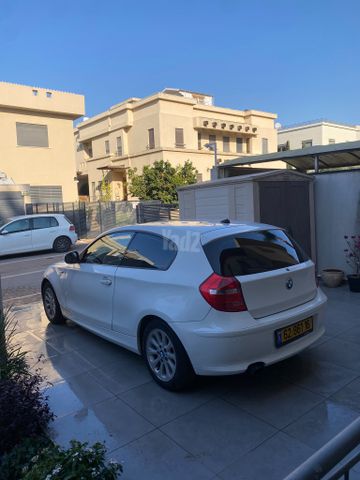 מודעת רכב ב מ וו סדרה 1
