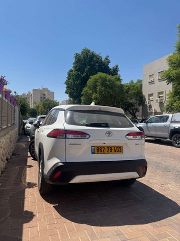 טויוטה קורולה קרוס