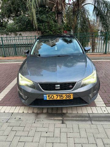 מודעת רכב סיאט לאון