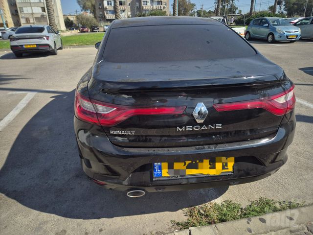 רנו מגאן