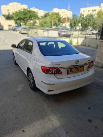 טויוטה קורולה