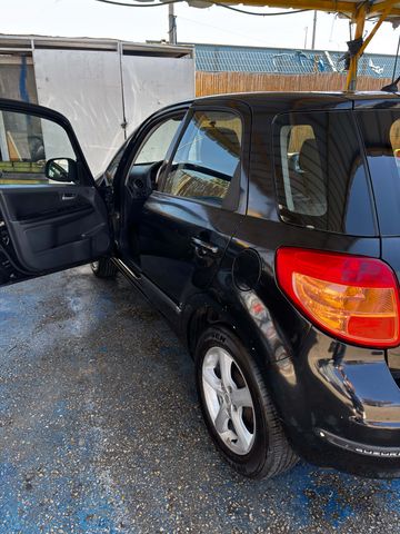 סוזוקי SX4