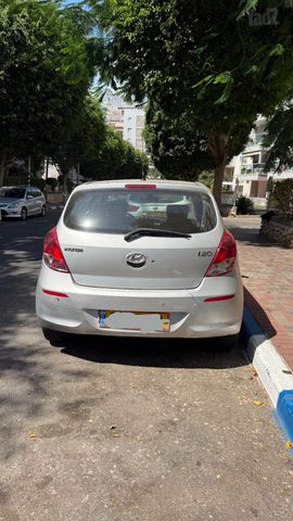יונדאי i20