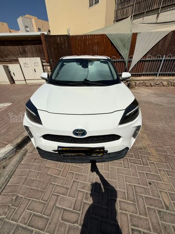 מודעת רכב טויוטה יאריס קרוס