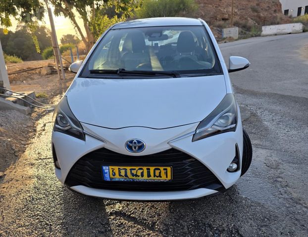 מודעת רכב טויוטה יאריס