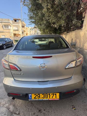 מודעת רכב מאזדה 3