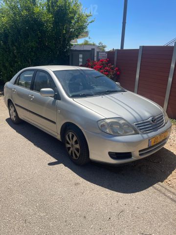 טויוטה קורולה
