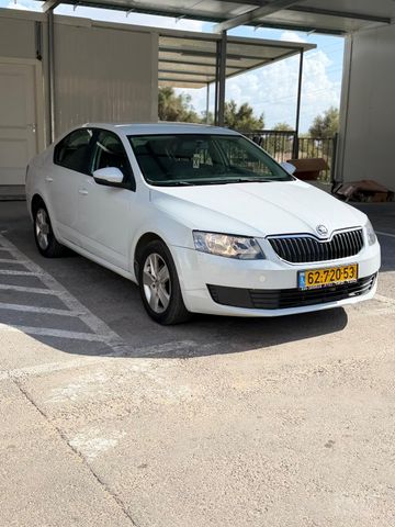 סקודה אוקטביה