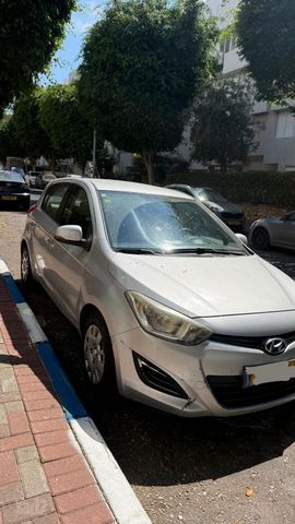 יונדאי i20