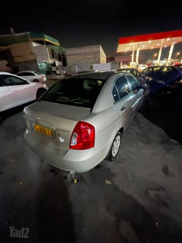 יונדאי אקסנט i25