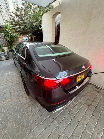מודעת רכב מרצדס-בנץ E-class