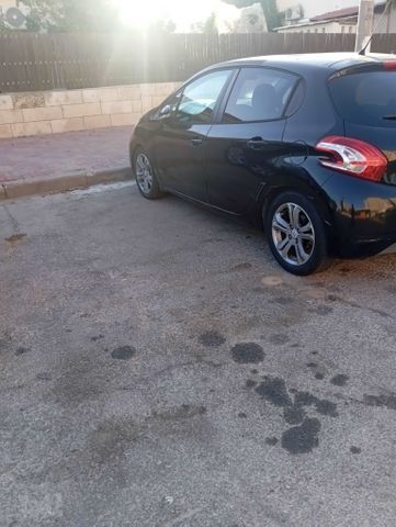 פיג'ו 208
