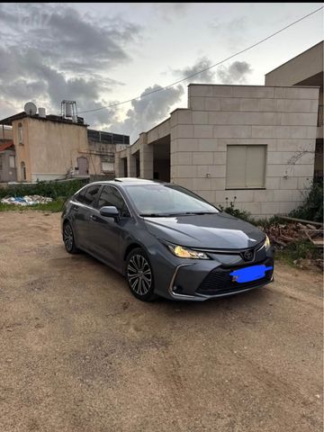 טויוטה קורולה