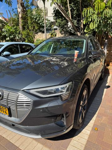 אאודי E-tron
