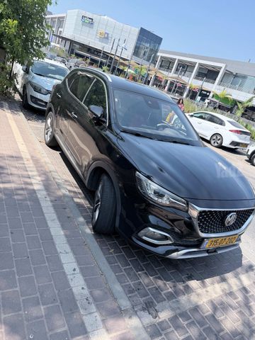 מודעת רכב אם ג'י EHS PHEV