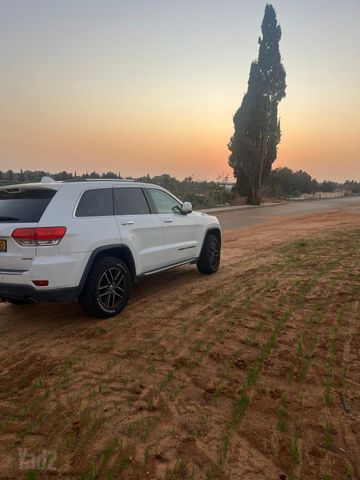 גרנד צ'ירוקי Limited אוט׳ בנזין 3.6 (282 כ״ס) [2013-2018]