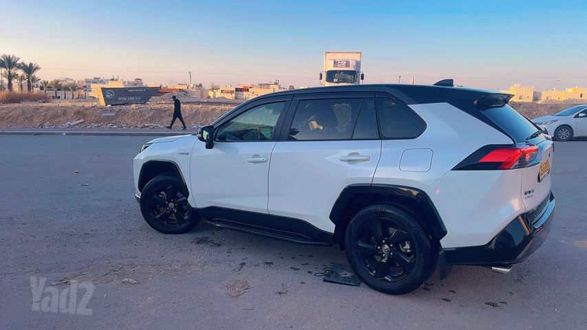 טויוטה RAV4