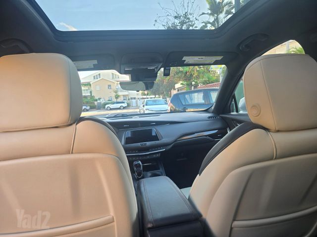 קאדילק XT4