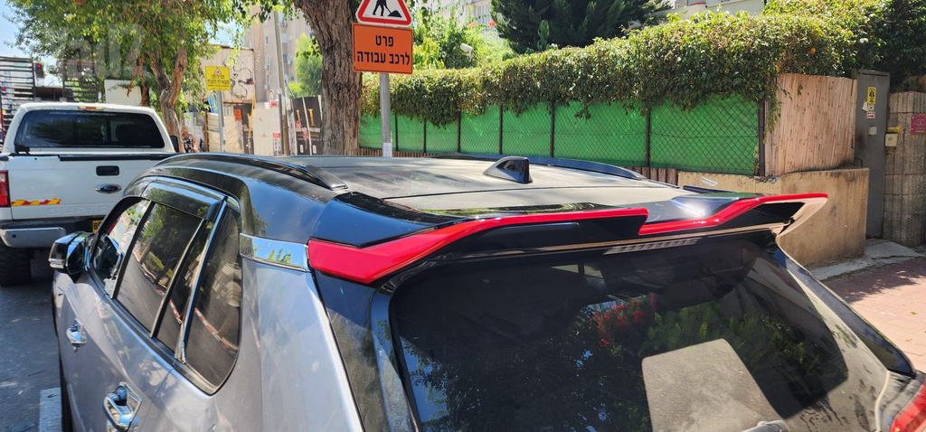 טויוטה RAV4