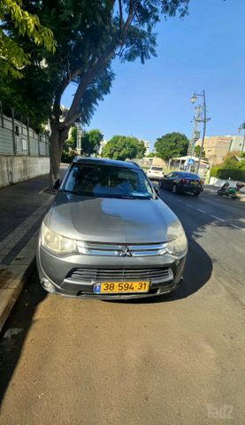 מיצובישי אאוטלנדר