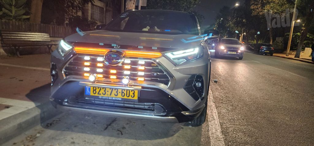 טויוטה RAV4