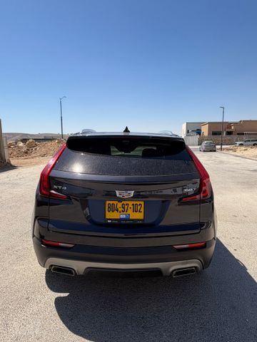קאדילק XT4