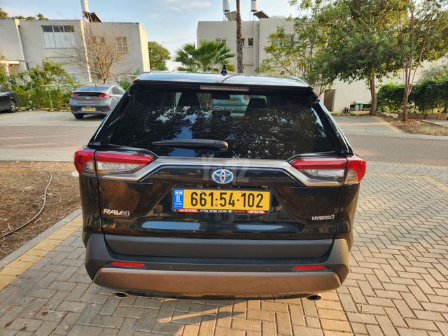 מודעת רכב טויוטה RAV4