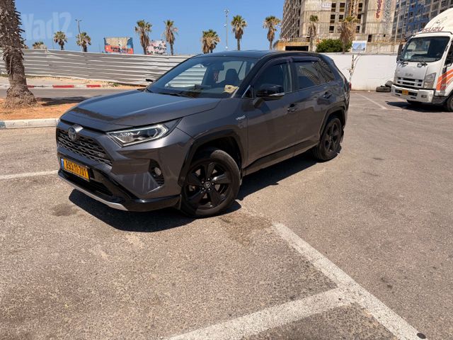 מודעת רכב טויוטה RAV4