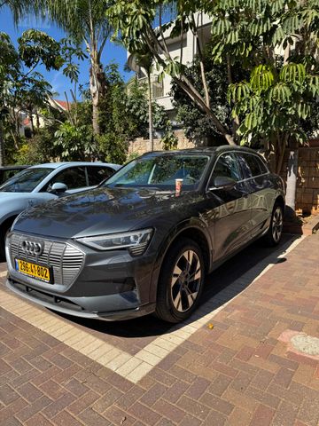 אאודי E-tron