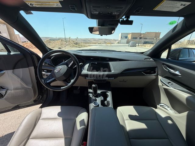 קאדילק XT4