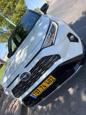 טויוטה RAV4
