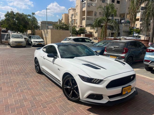 מודעת רכב פורד מוסטנג 2