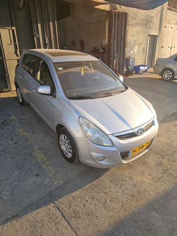 מודעת רכב יונדאי i20