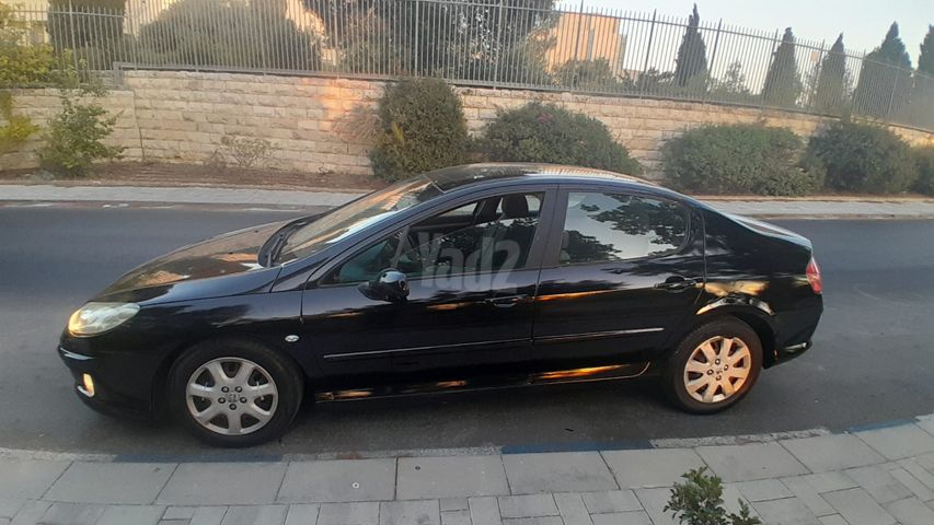 פיג'ו 407