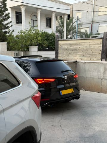 מודעת רכב סיאט לאון