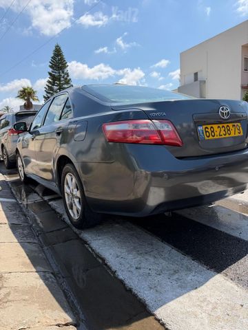 טויוטה קאמרי