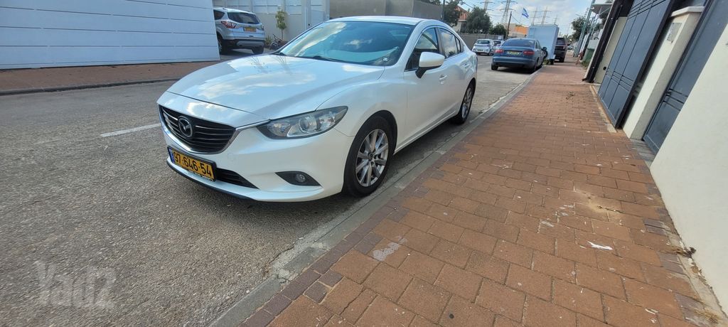 מודעת רכב מאזדה 6