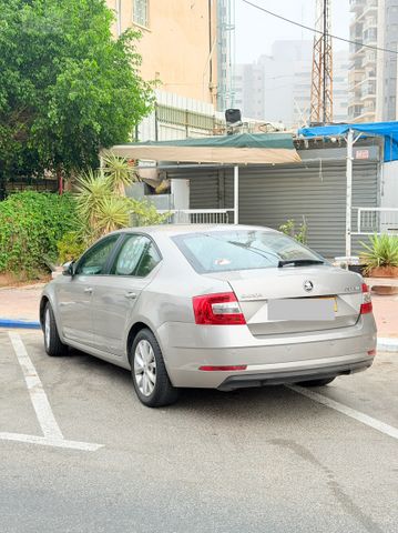 סקודה אוקטביה