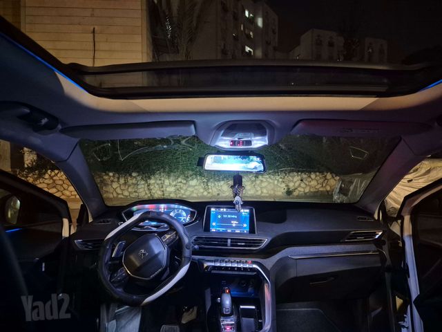 פיג'ו 3008