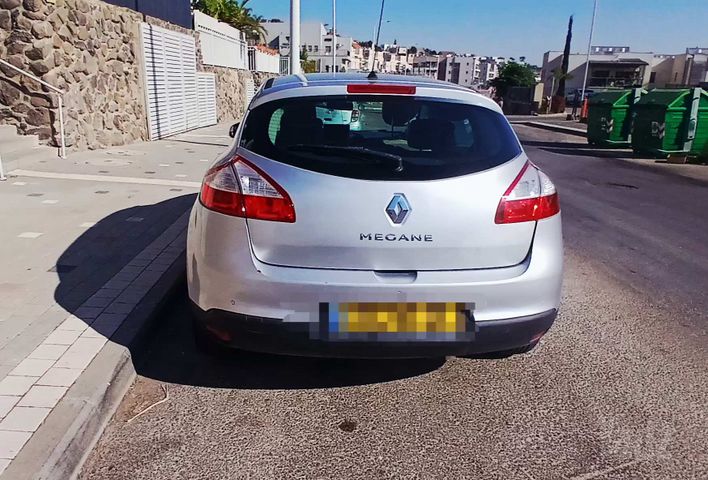 מודעת רכב רנו מגאן