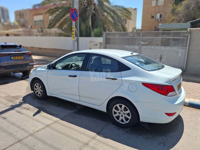 יונדאי אקסנט i25