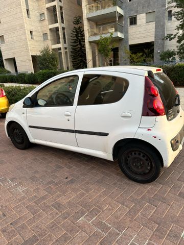 פיג'ו 107