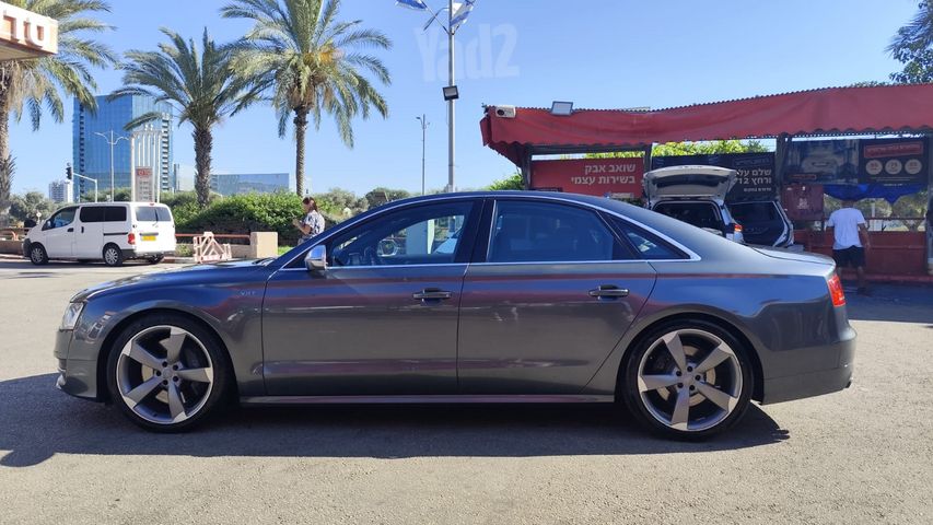 אאודי S8