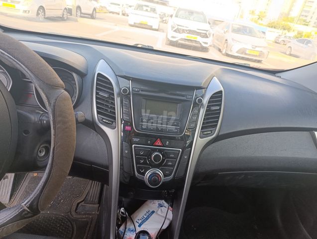 יונדאי i30