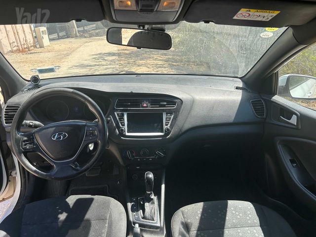 יונדאי i20
