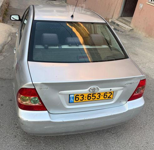 טויוטה קורולה