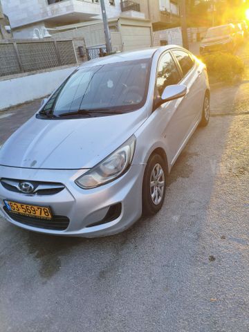 יונדאי אקסנט i25