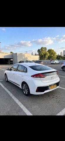 יונדאי איוניק